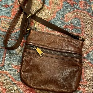 Fossil Leather Crossbody Front Zip Top Zip Adjustable Strap Y2K Brown